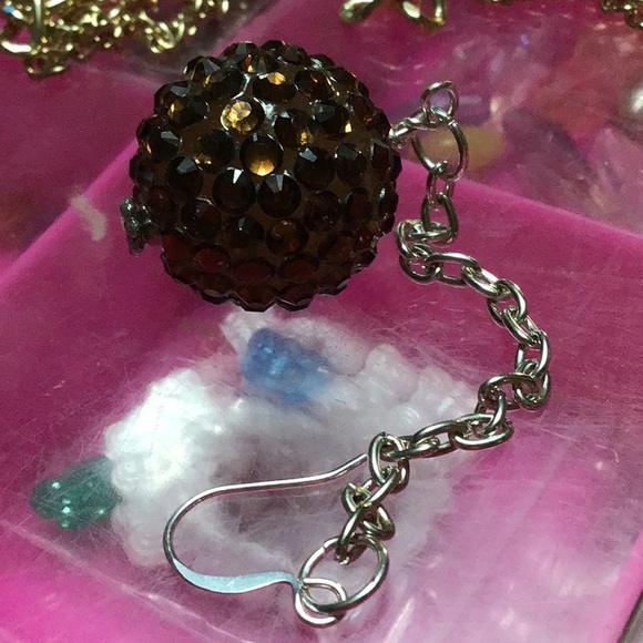 Large bumpy bead on silver chain w/ silver metal fish hook earwire earrings E105 - Picture 4 of 4